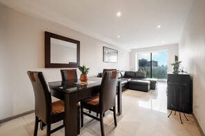 アパートメント | 2 室のベッドルーム、インターネ  ットアクセス