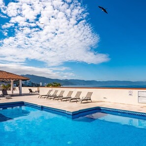 Apartment | 2 bedrooms, Internet - Ocean View 2Br Condo-balcony-beach-pool - 212 (Puerto Vallarta)