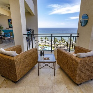 3 bedrooms, Internet - Ocean Front 3Br Unit - Balcony -beach View - Pool (Puerto Vallarta)