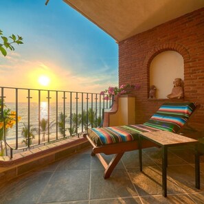 Apartment | 2 bedrooms, Internet - Ocean View 2Br Condo-balcony-beach-pool - 604 (Puerto Vallarta)