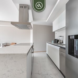 อพาร์ทเมนท์ | 3 ห้องนอน, อินเทอร์เน็ตความเร็วสูง