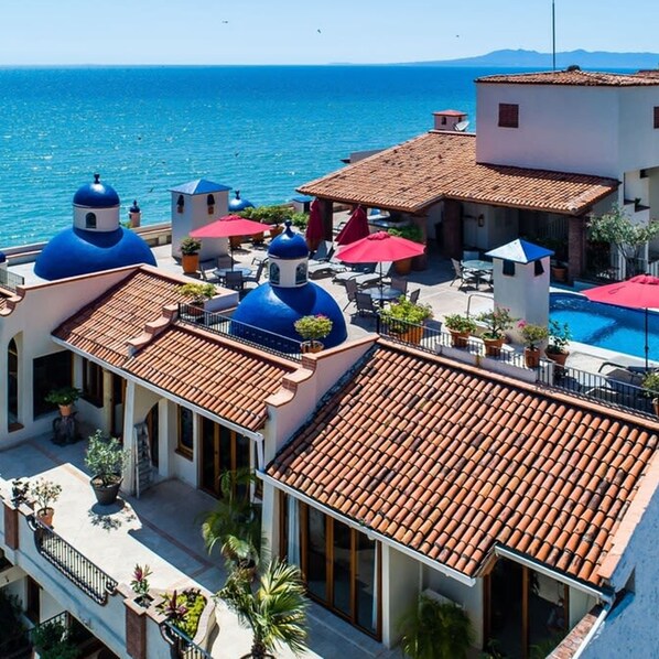 Apartment - Ocean View 2Br Condo-balcony-beach-pool - 603 (Puerto Vallarta)