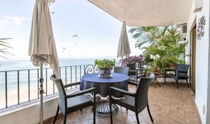 Apartment - Ocean View 2Br Condo-balcony-beach-pool - 610 (Puerto Vallarta)