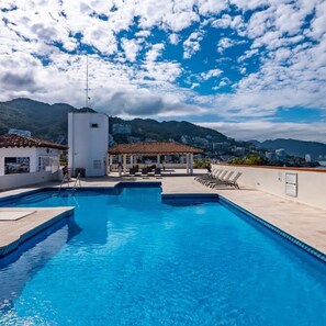 Apartment - Ocean View 2Br Condo-balcony-beach-pool - 305 (Puerto Vallarta)