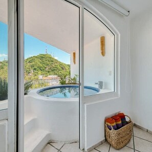 2 bedrooms, Internet - 2BR Condo - Dipping Pool - Outstanding View (Puerto Vallarta)