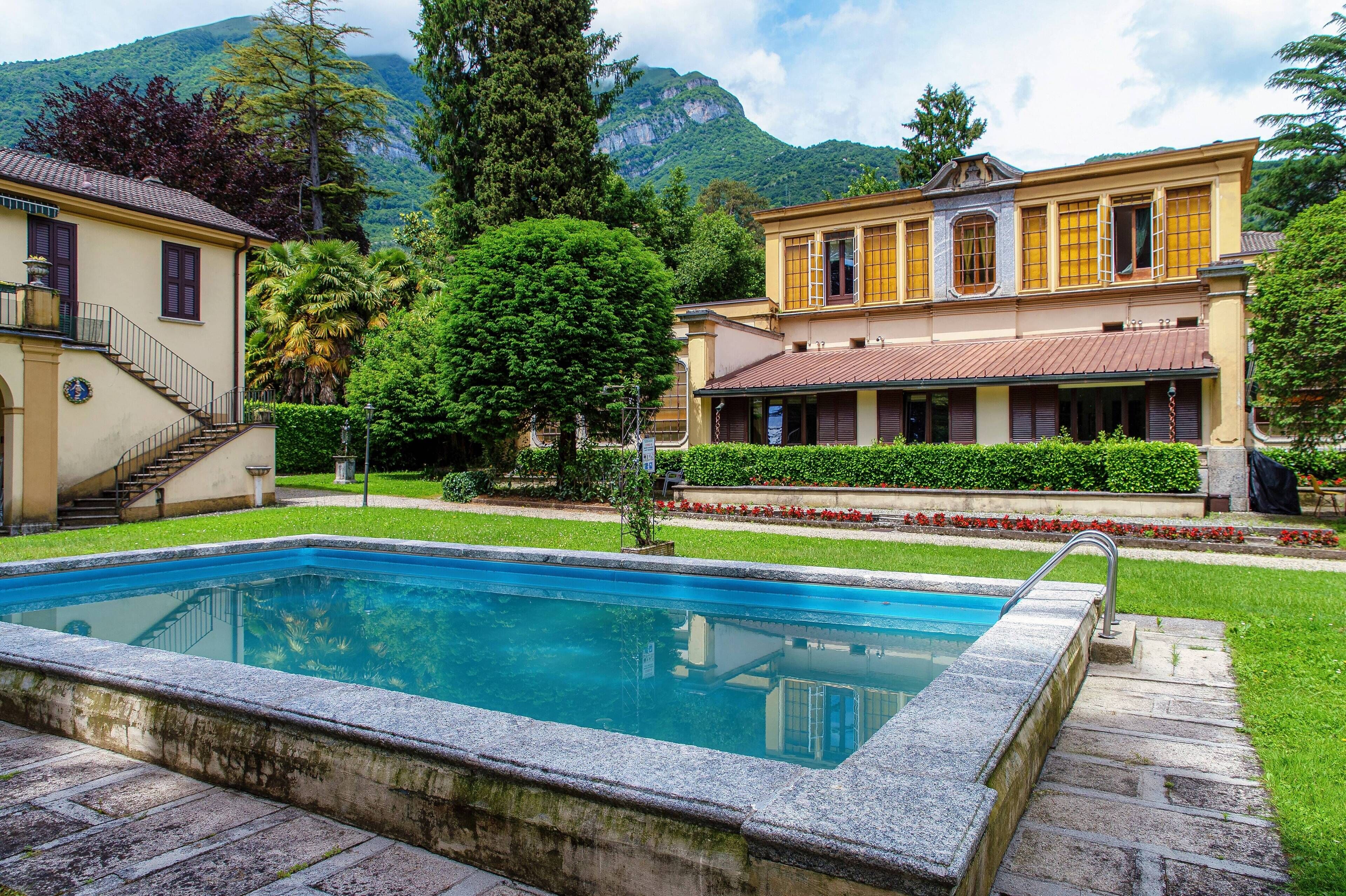 Außenpool (je nach Saison geöffnet)