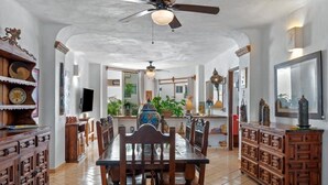 2 bedrooms, Internet - Ocean View 2Br Condo-balcony-beach-pool - 902 (Puerto Vallarta)