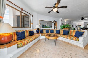 Apartment | 2 bedrooms, Internet - Ocean View 2Br Condo-balcony-beach-pool - 902 (Puerto Vallarta)