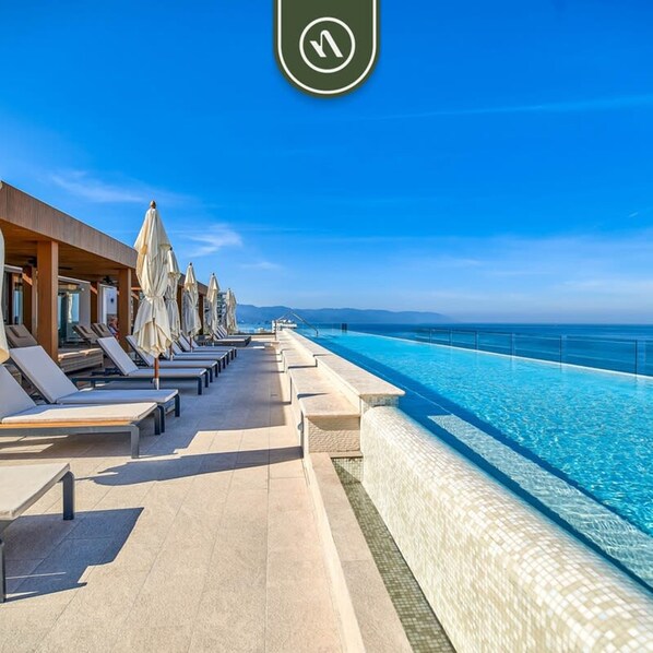 Apartment, Accessible - Oceanview 2 BR Condo - Rooftop Pool - Luxury (Puerto Vallarta)