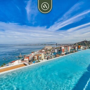 Apartment, Accessible - Oceanview 2 BR Condo - Rooftop Pool - Luxury (Puerto Vallarta)