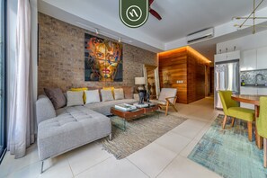 Apartment - Luxurious 2BR Condo in Zona Romantica - Pool - Gym (Puerto Vallarta)