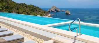 Luxury 2BR Condo - Private Beach - Beach Club