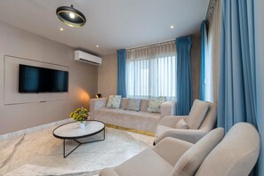 Exterior - Luxury Condo in the Heart of the Marina - King Bed (Cabo San Lucas)