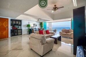 아파트, 장애인 지원 | 3 개의 침실, 인터넷