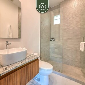 2 bedrooms, Internet - Equipped 2BR Condo in Versalles - Pool - King Bed (Puerto Vallarta)