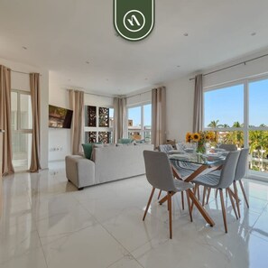 Apartment | 2 bedrooms, Internet - Equipped 2BR Condo in Versalles - Pool - King Bed (Puerto Vallarta)