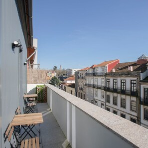 Apartment | 2 bedrooms, Internet - Liiiving in Porto Downtown Riverside Balcony (Porto)