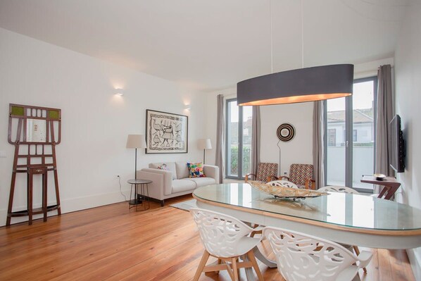 Apartment | 2 bedrooms, Internet