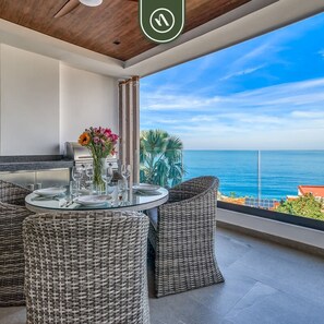 Room - Oceanview 2 BR Condo - Luxury - Rooftop Pool (Puerto Vallarta)