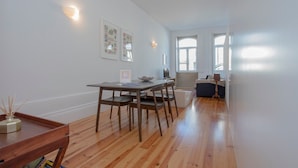 Unclassified image, 2 of 38, button - Liiiving In Porto Bolh o Market Apartment I (Porto)