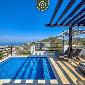 2 bedrooms, Internet - Modern 2BR Condo in Old Town - Pool - Terrace (Puerto Vallarta)
