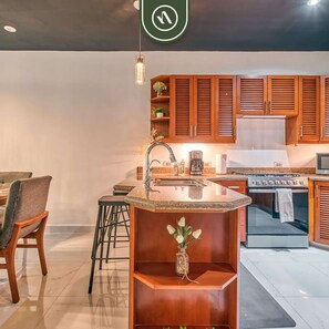 2 bedrooms, Internet - Modern 2BR Condo in Old Town - Pool - Terrace (Puerto Vallarta)