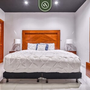 2 bedrooms, Internet - Modern 2BR Condo in Old Town - Pool - Terrace (Puerto Vallarta)