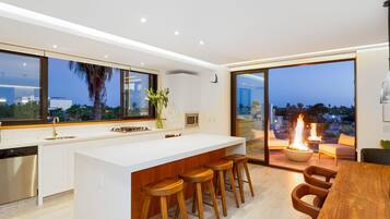 公寓, 無障礙 | 2 間臥室、網路服務