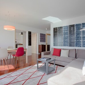 Apartment | 2 bedrooms, Internet - Liiiving in Porto Bright Light Apartment (Porto)