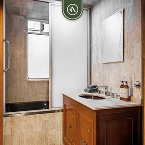 Apartment, Accessible - Centric 1 BR Condo Next to Reforma - King Bed (Mexico City)