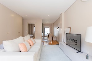 House | 1 bedroom, Internet - Liiiving in Porto - Light Boutique Apartment (Porto)
