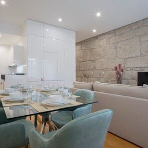 Apartment | 2 bedrooms, Internet - Liiiving in Porto Downtown Luxury Apartment 3T (Porto)