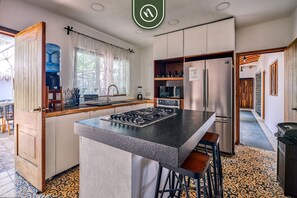 Casa | 1 camera, Internet