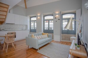 Apartment | 1 bedroom, Internet - Liiiving in Porto-santa Catarina Twin Apartment II (Porto)