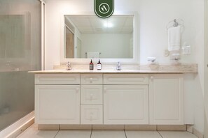 Apartamento, acessível | 2 quartos, acesso à internet de alta velocidade