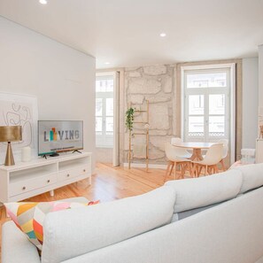 2 bedrooms, Internet - Liiiving in Porto - Aliados Stone Apartment (Porto)