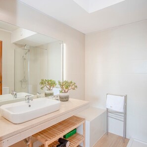 House | 1 bedroom, Internet - Liiiving in Porto Sea River View Apartment (Porto)