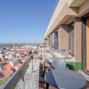 House | 1 bedroom, Internet - Liiiving in Porto Sea River View Apartment (Porto)