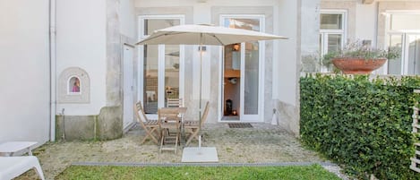 Apartment | 1 bedroom, desk, iron/ironing board, Internet