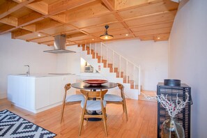 House | 1 bedroom, desk, iron/ironing board, Internet - Liiiving in Porto - Garden Light Mezzanine (Porto)
