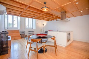 Apartment | 1 bedroom, desk, iron/ironing board, Internet - Liiiving in Porto - Garden Light Mezzanine (Porto)