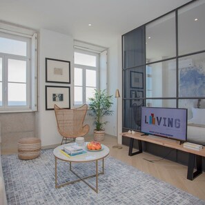 House | 1 bedroom, Internet - Liiiving in Porto Luxury Beachfront Apartment II (Porto)
