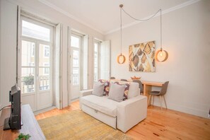 Apartment | 1 bedroom, iron/ironing board, Internet