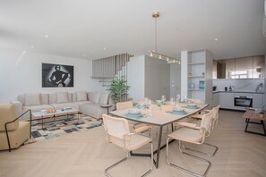 House | 2 bedrooms, Internet - Liiiving in Porto Luxury Beachfront Apartment V (Porto)