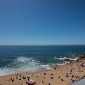 House | 2 bedrooms, Internet - Liiiving in Porto Luxury Beachfront Apartment V (Porto)