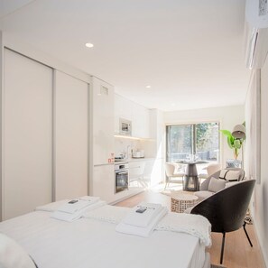 House | 1 bedroom, Internet - Liiiving in Porto - City Design Apartment A (Porto)