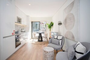 House | 1 bedroom, Internet - Liiiving in Porto - City Design Apartment A (Porto)
