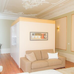 1 bedroom, Internet - Liiiving in Porto Art Heart Studio (Porto)