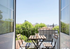 Apartment | 1 bedroom, Internet - Liiiving in Porto Central Secret Balcony (Porto)