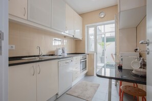 House | 2 bedrooms, Internet - Liiiving in Porto Terrace Downtown Apartment (Porto)